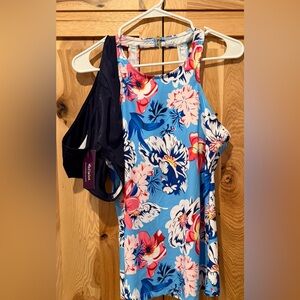 Women’s swim suit